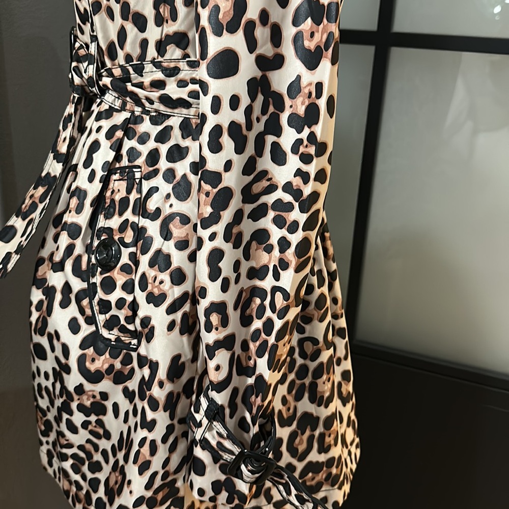 Coat - Picture 7 of 7